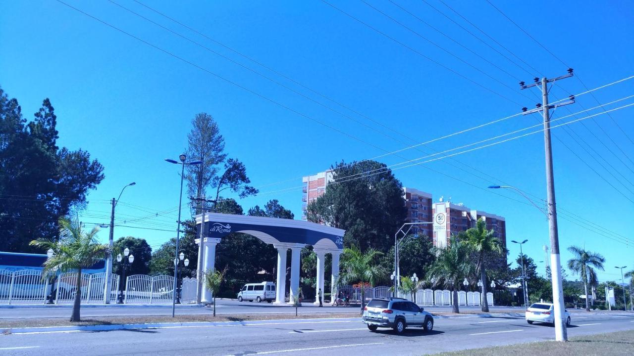 Thermas Lacqua Diroma Com Piscina De Ondas Gratis 24Horas Caldas Novas Kültér fotó