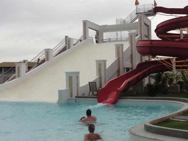 Thermas Lacqua Diroma Com Piscina De Ondas Gratis 24Horas Caldas Novas Kültér fotó