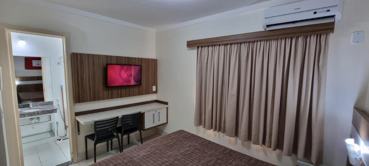 Thermas Lacqua Diroma Com Piscina De Ondas Gratis 24Horas Caldas Novas Kültér fotó