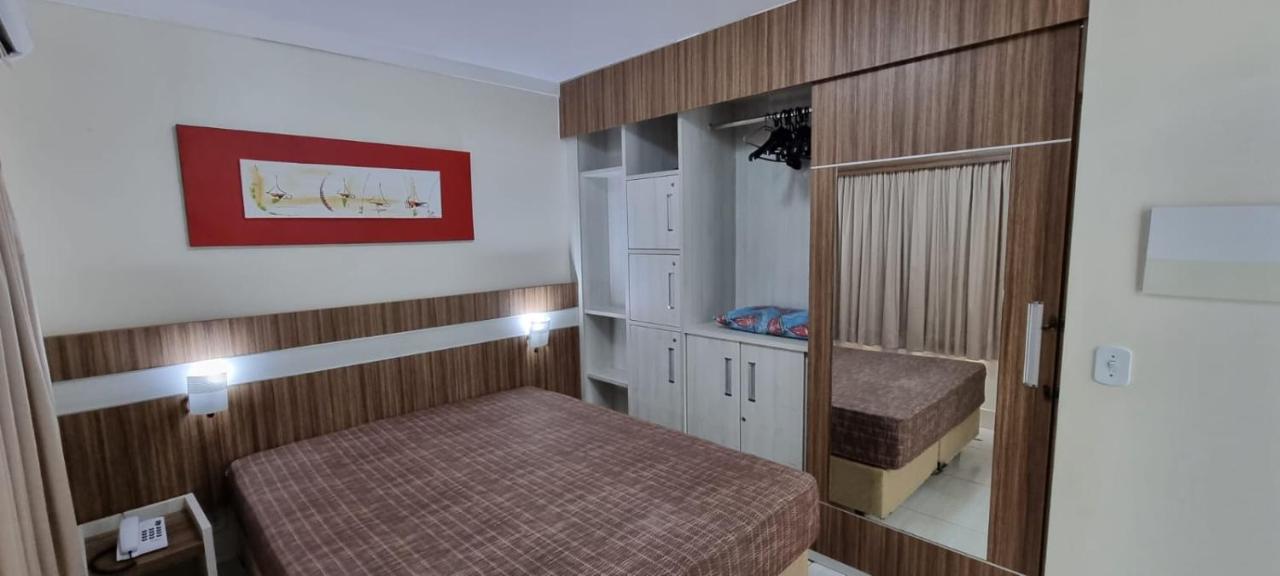Thermas Lacqua Diroma Com Piscina De Ondas Gratis 24Horas Caldas Novas Kültér fotó