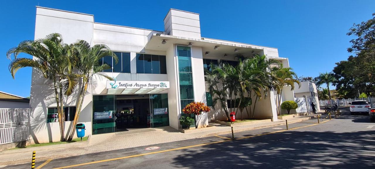 Thermas Lacqua Diroma Com Piscina De Ondas Gratis 24Horas Caldas Novas Kültér fotó
