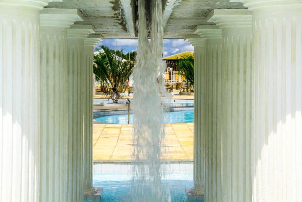 Thermas Lacqua Diroma Com Piscina De Ondas Gratis 24Horas Caldas Novas Kültér fotó
